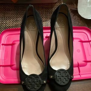 Tory Burch Suede Pumps